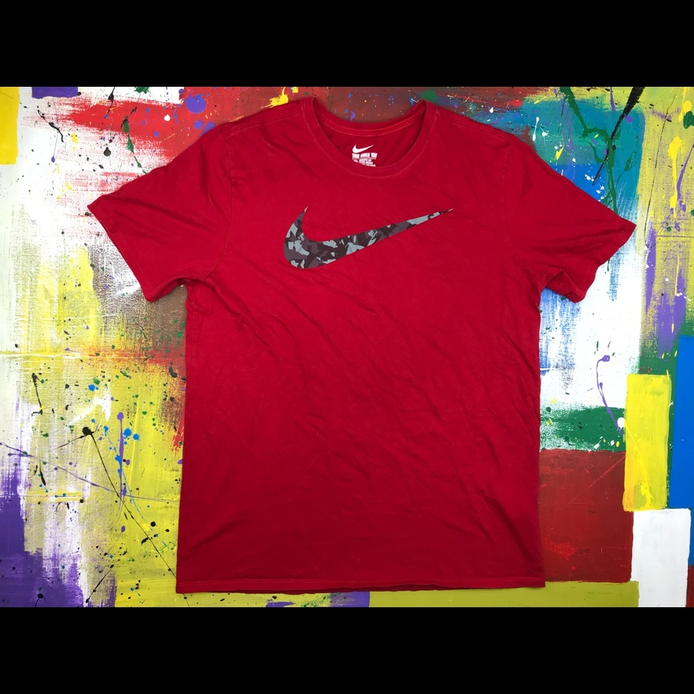 💥Like New Nike Camo Print Tee